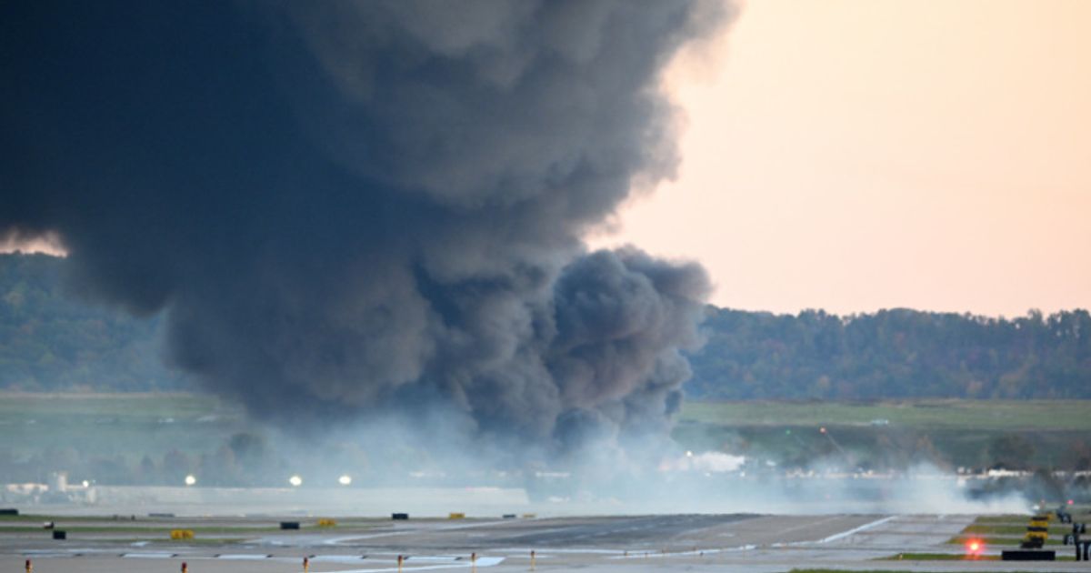 Mehrere-Verletzte-bei-Absturz-von-Frachtmaschine-in-USA