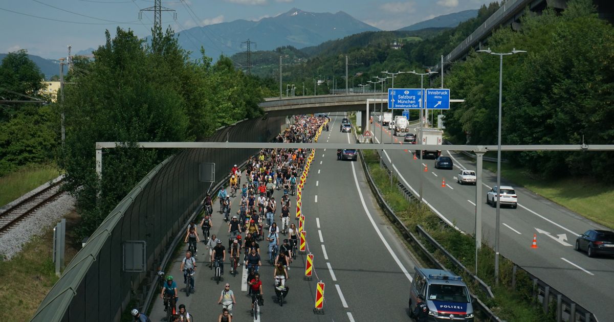 Bicycle demo on the A12: These closures and detour are in place at the ...