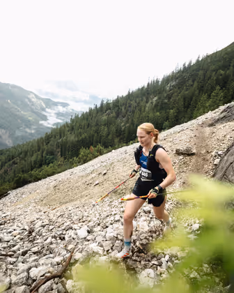 Die Siegerin des KOASA-Classic-Runs, Theresa Zahorka, entlang des Höhenwege.