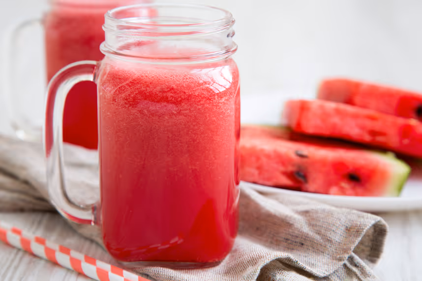 Hochsaison für Wassermelone: Ein Knacks — und der Saft erfrischt
