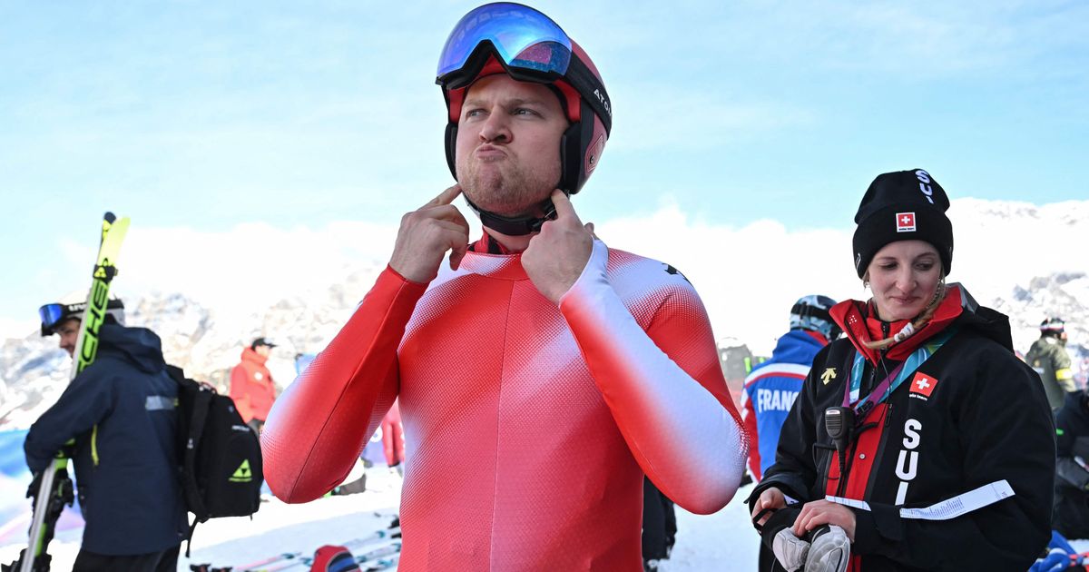 -berraschender-R-cktritt-vor-laufender-Kamera-Ski-Ass-will-Leben-nicht-riskieren-