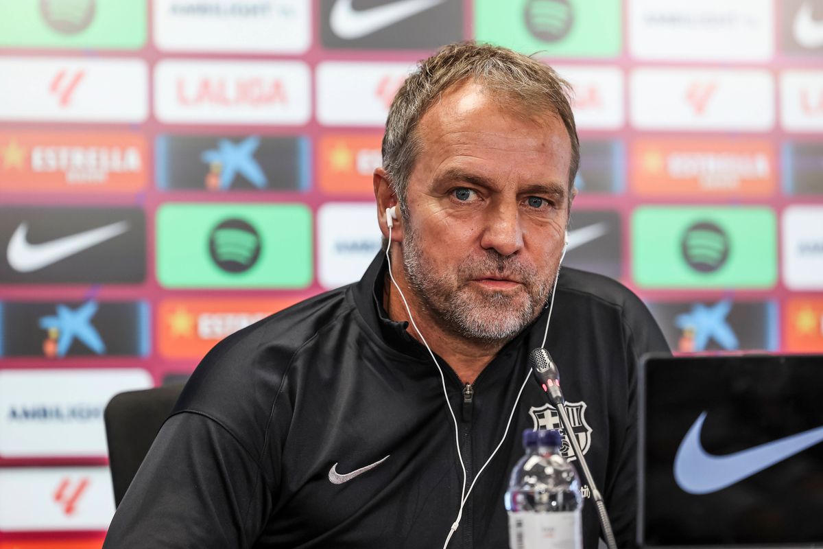 Unmittelbar vor Clasico gegen Real: Barcelona-Trainer Flick trauert um Vater