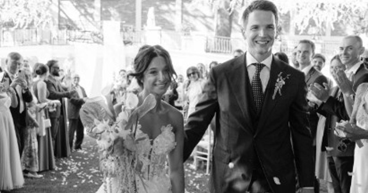 Wedding photo confirmed: Former vice world champion said 