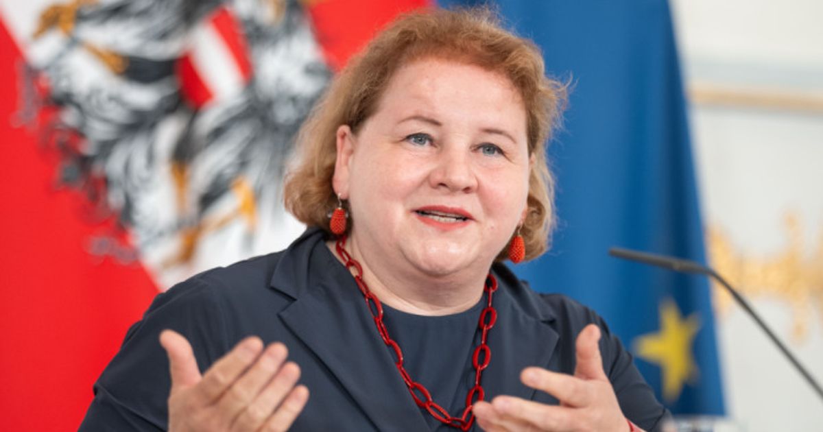 Ministerin-Schumann-Bei-Pensionsl-cke-langer-Atem-gefragt