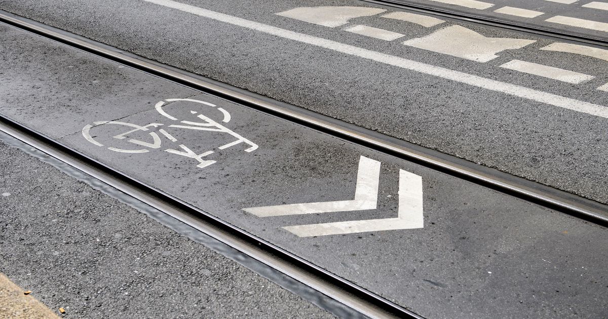 Radfahrer-erlitt-bei-Sturz-in-Innsbruck-schwere-Kopfverletzungen