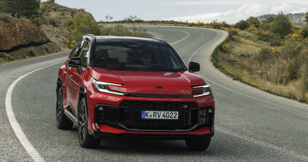 Ein-fast-vergessener-mehrfacher-Million-r-kehrt-zur-ck-RAV4-als-Vollhybrid-und-Plug-in-Hybrid