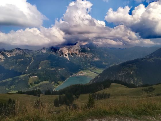 Ausblick vom Neunerköpfle in Tannheim Richtung Haldensee.