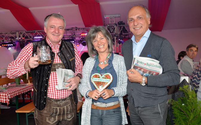 Matthias Gurschler (l.; Brauunion) mit Cordula Hörhager (ÖAMTC) und Giovanni Di Valentino (BMW Unterberger).