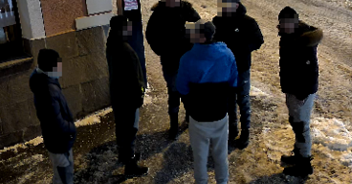 Reisekoffer-gestohlen-und-Zeche-geprellt-Polizei-sucht-sechsk-pfige-Bande-im-Raum-Kitzb-hel