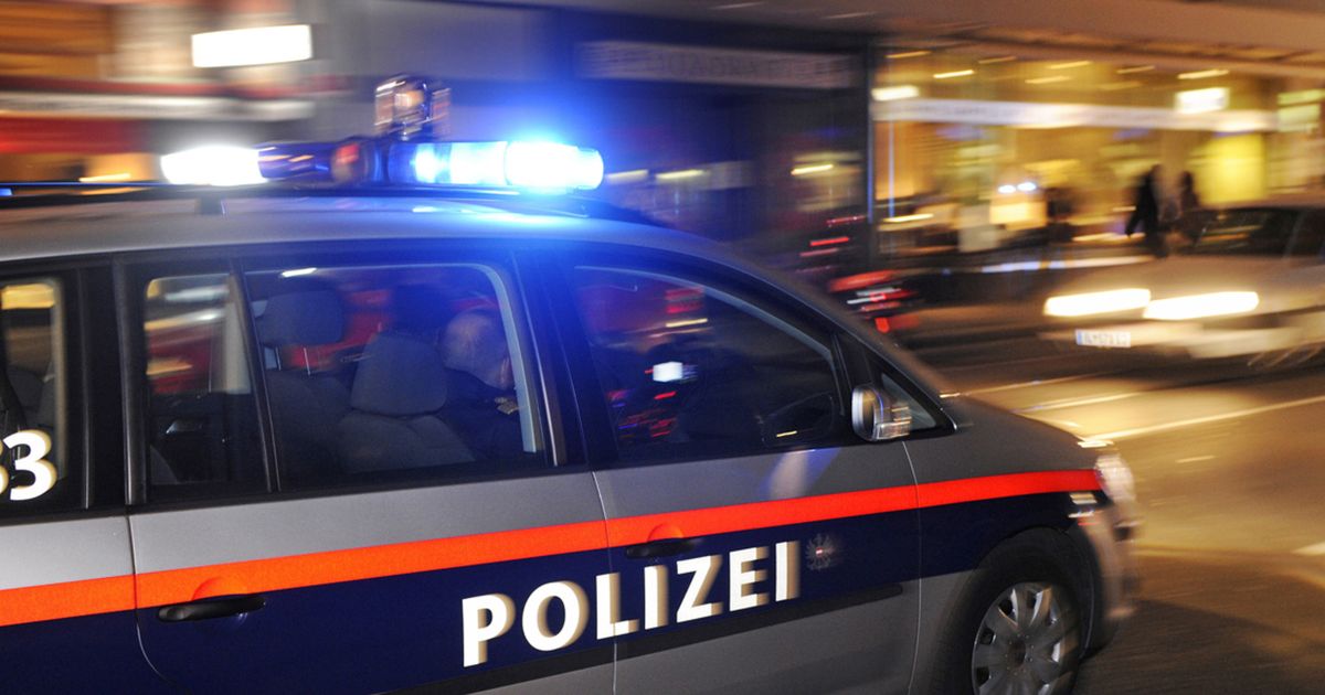 Frau-im-Rollstuhl-in-Haller-Park-von-Unbekanntem-ausgeraubt
