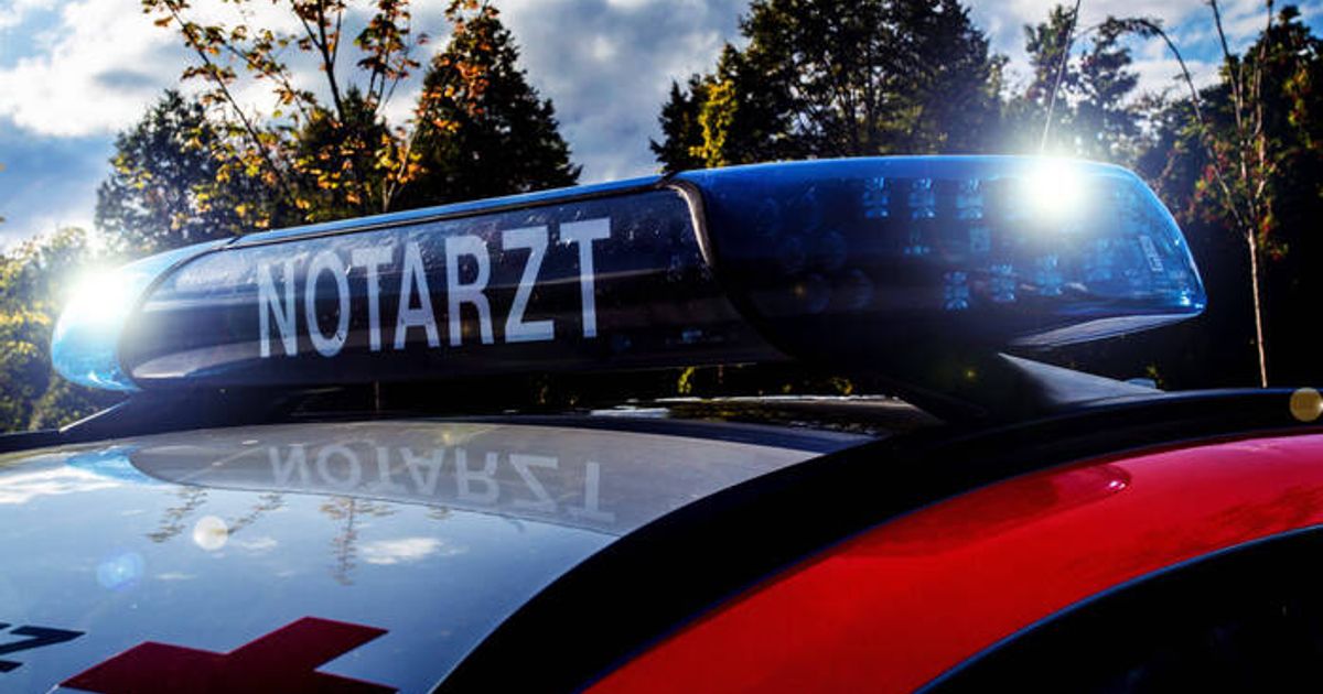 Drama-nach-Skitag-Mit-Promille-und-Handy-am-Steuer-Urlauberin-auf-Stra-e-gerammt