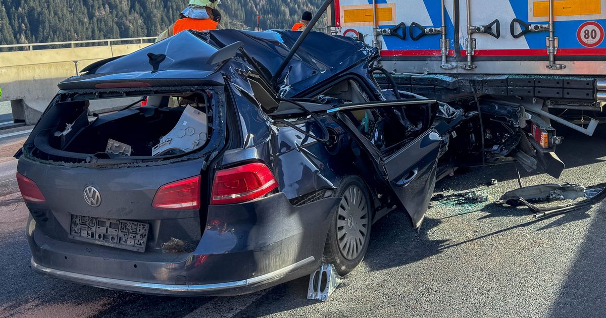 T-dlicher-Unfall-auf-der-Brennerautobahn-38-j-hrige-Tirolerin-fuhr-auf-Lkw-auf
