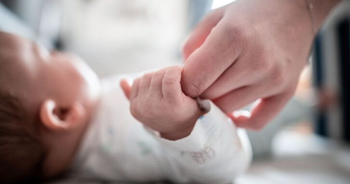 Ein-F-nftel-findet-ffentliches-Stillen-unhygienisch