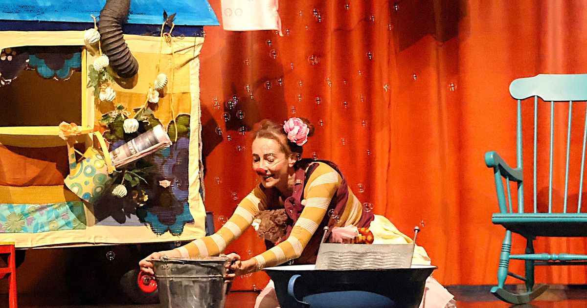Kindertheater-in-Lienz-Die-Augustine-bringt-Zirkusmagie-auf-die-B-hne