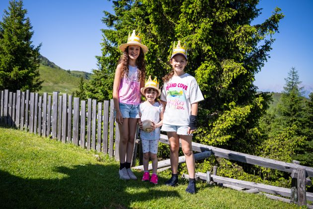 Lilly, Ida, Martha aus Schwaz beim Start der Kugelbahn