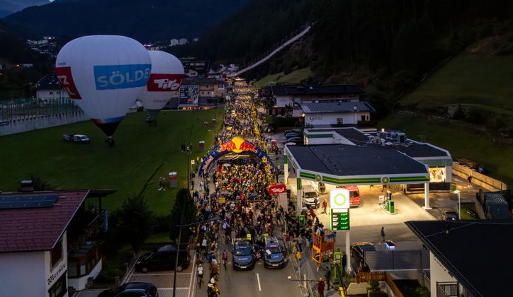 Um 6.30 Uhr setzte sich das Feld in Sölden in Bewegung.