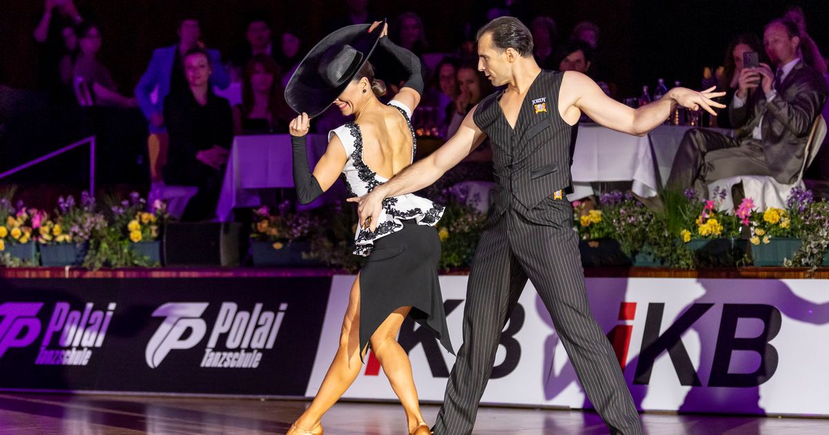 Ein-kunterbunter-Tanzabend-der-gro-en-Emotionen-Papa-h-tte-das-so-gefallen-