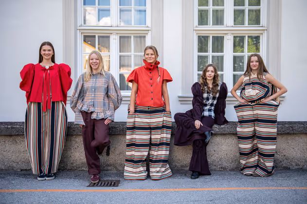 Christina Fankhauser, Sarah Raich, Majvi Reiner, Lena Würzl und Eva Pfattner und ihre Kreationen „Pro Abenteuer im Kopf“.