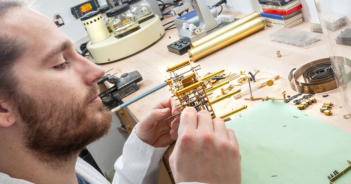 Seltenes-Handwerk-Einer-der-letzten-Uhrmacher-in-Tirol-hat-seine-Werkstatt-in-Kufstein
