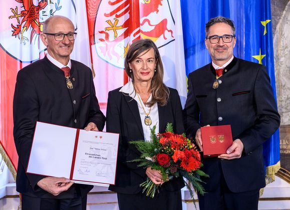 Verleihung Ehrenzeichen an Sabine Gruber, Schriftstellerin.