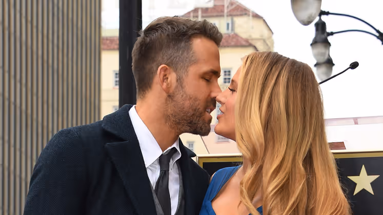 Turteltauben in Hollywood: Ryan Reynolds und Ehefrau Blake Lively sind seit 2012 verheiratet und haben zwei Töchter.