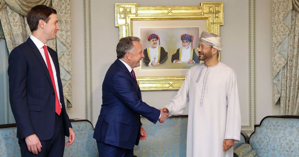 Atomverhandlungen-mit-dem-Iran-Krisengespr-che-mit-der-Hand-am-Abzug