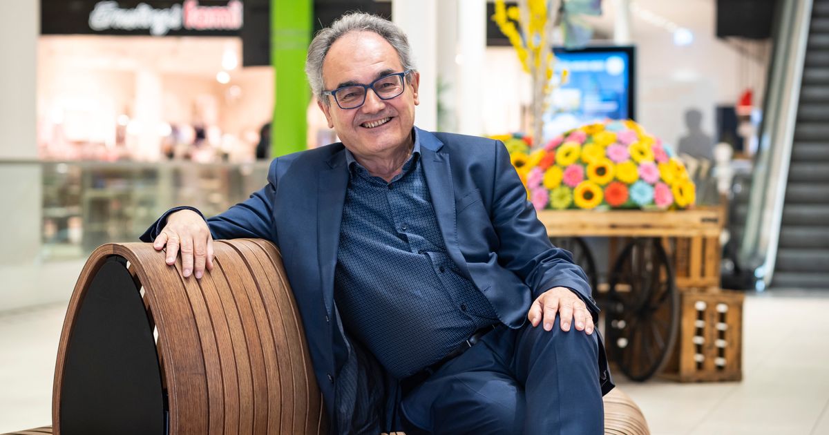 Manager-des-EKZ-west-Innsbruck-ist-ein-umk-mpfter-Handelsstandort-