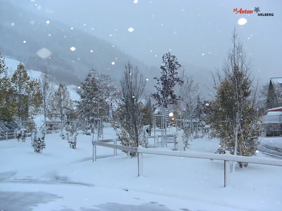Auch St. Anton am Arlberg freut sich über den ersten Schnee.
