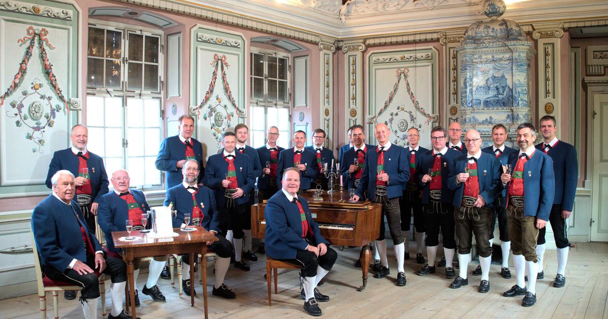 Fledermaus-und-Tatzelwurm-S-ngervereinigung-M-hlau-l-dt-zum-Jahreskonzert