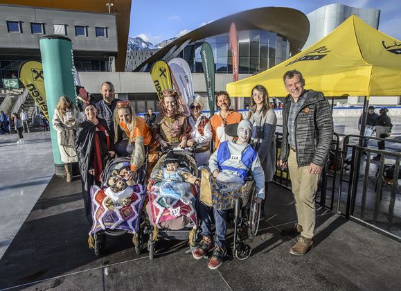 Sieben Personen, eine Familie, vier Generationen: Der Hauptpreis des beliebten Kindereisfestes ging heuer an Aladin und die Wunderlampe.