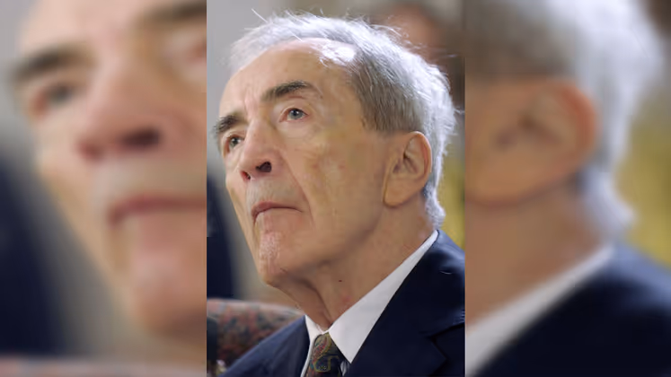 1. Juni: Alois Mock (✝ 82) | Mit ihm hat die ÖVP eine ihrer Ikonen verloren. Der ehemalige Parteiobmann und Außenminister  nach langer Krankheit. Sein größter politischer Erfolg war der EU-Beitritt Österreichs.