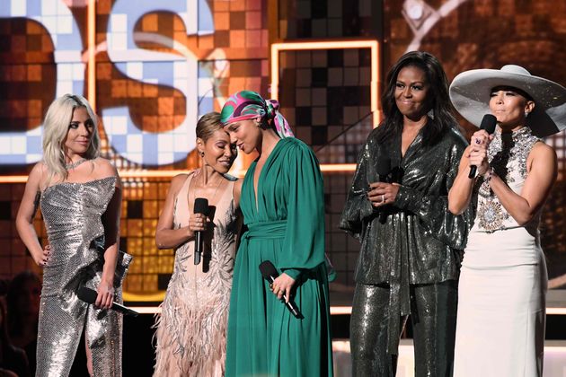 Gemeinsam auf der Bühne: Lady Gaga, Jada Pinkett Smith, Alicia Keys, Michelle Obama and Jennifer Lopez.
