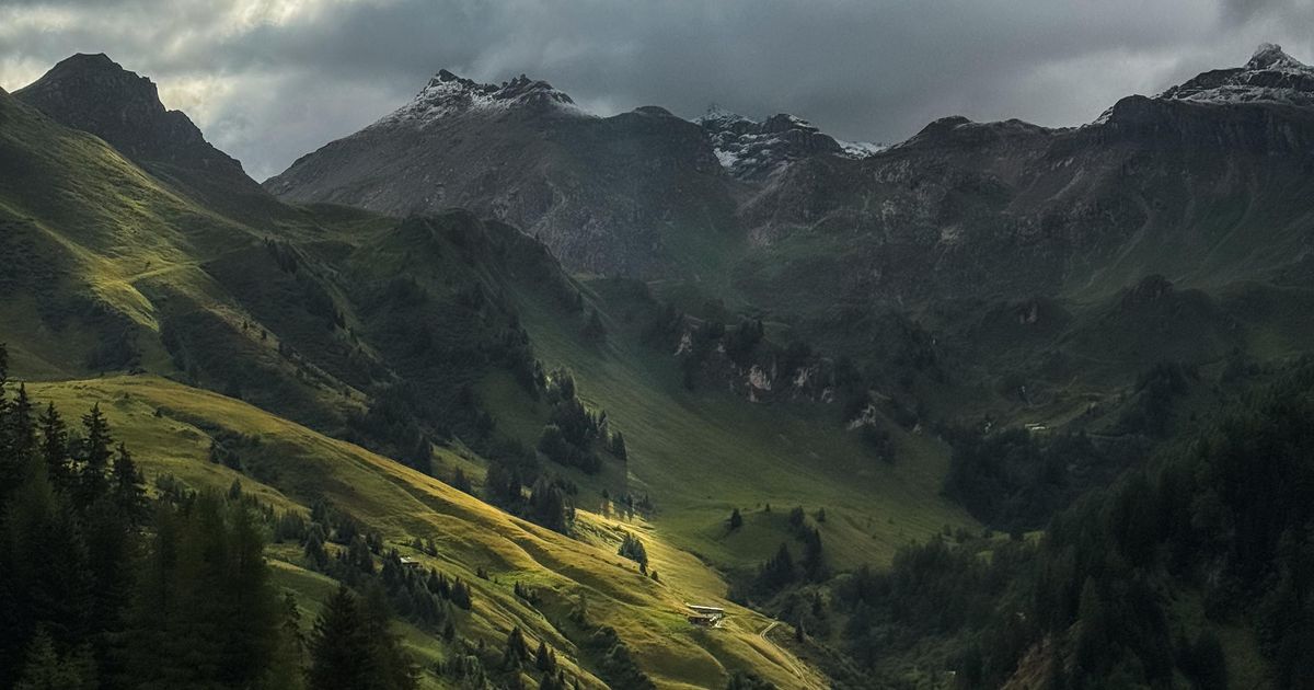 Kaltfront-bringt-kr-ftige-Regenschauer-und-neuerlich-Gewitter-nach-Tirol