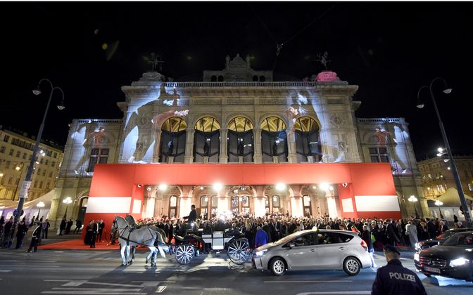 Auf der Fassade der Staatsoper gab es heuer eine Video-Installation zu sehen.