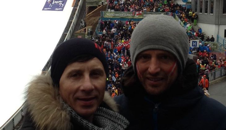 Gemeinsamer Besuch im Bergisel- statt im Tivoli­stadion: Ex-FC-Tirol-Goalgetter Radoslaw Gile­wicz (l.) und Wacker-Stürmer Thomas Pichlmann.