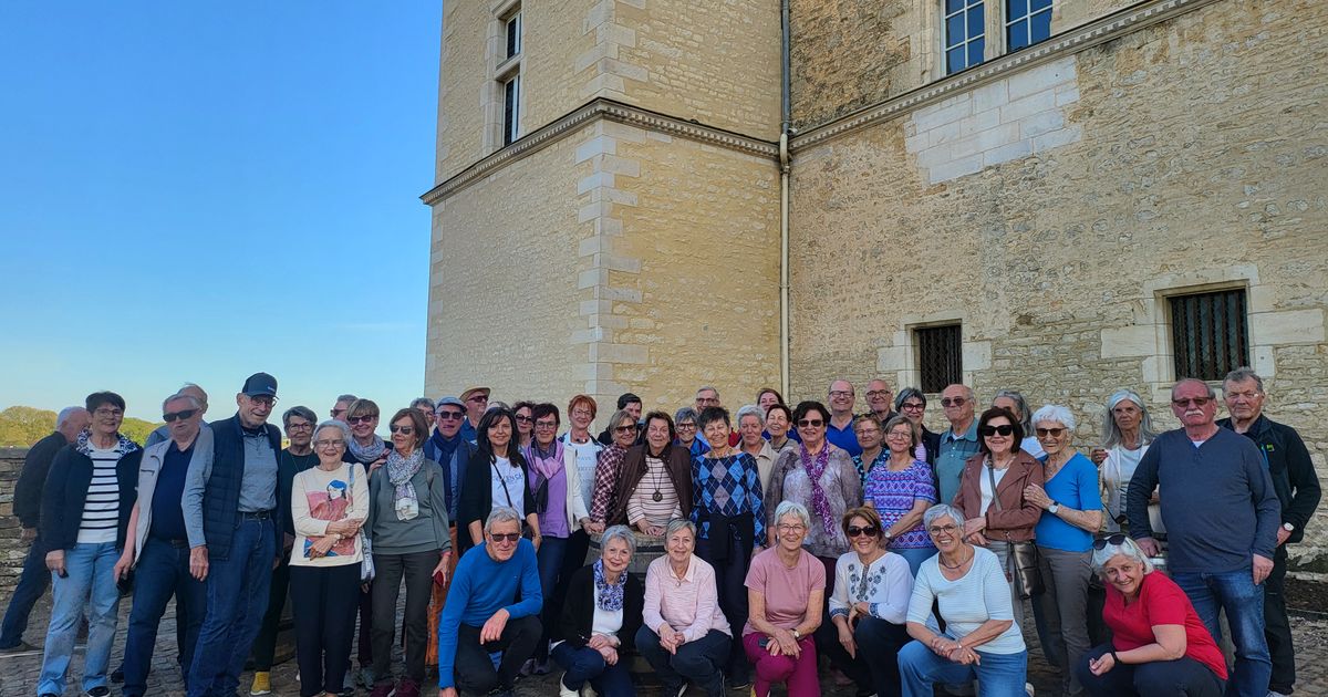Acht-Tage-Frankreich-Schwazer-Verein-auf-Kulturreise-durch-Schl-sser-und-Weing-ter