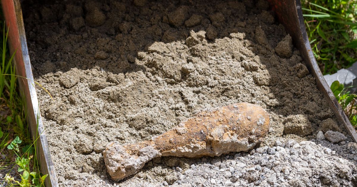Mit-Bagger-ausgegraben-M-rsergranate-sorgte-f-r-Aufregung-auf-Zirler-Baustelle
