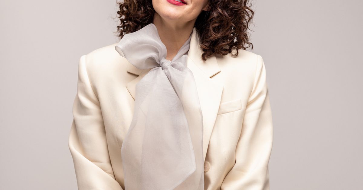 Zwischen-Z-rtlichkeit-und-Widerstand-Liedermacherin-Ina-Regen-im-Interview