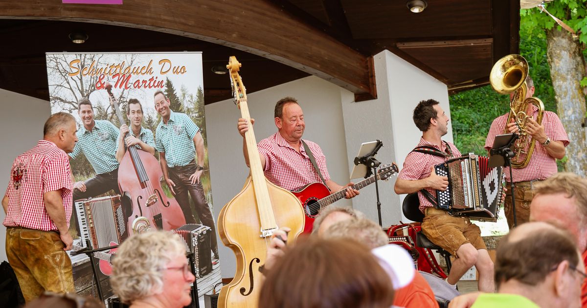 Familienfest-am-1-Mai-SP-Imst-l-dt-auf-Rathausplatz
