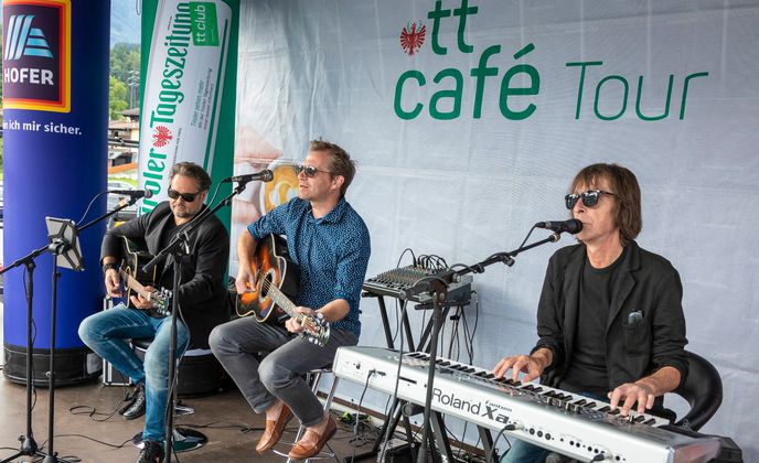 Die Band Prime Time sorgte für die musikalische Umrandung.