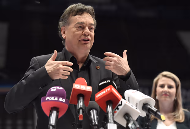„Man muss aufpassen, dass man nicht einen Wald-und-Wiesen- oder Kraut-und Rüben-Ausschuss hinkonstruiert." – Vizekanzler Werner Kogler verteidigt grüne Eingriffe in den Ibiza-U-Ausschuss.