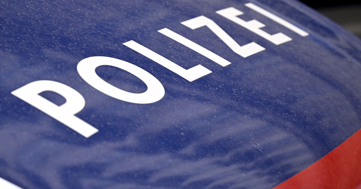 Mann-bedrohte-in-W-rgl-35-J-hrigen-mit-Waffe-und-schoss-in-die-Luft