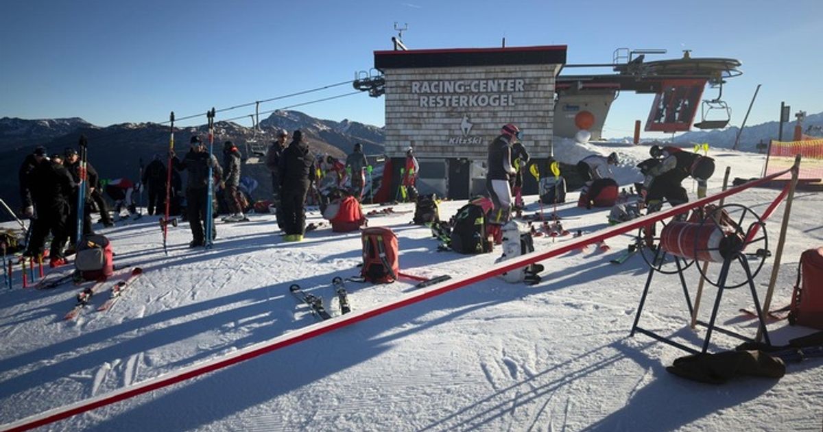Die-Bergbahn-Kitzb-hel-ist-bereit-f-r-den-Winter-und-startet-in-die-Skisaison