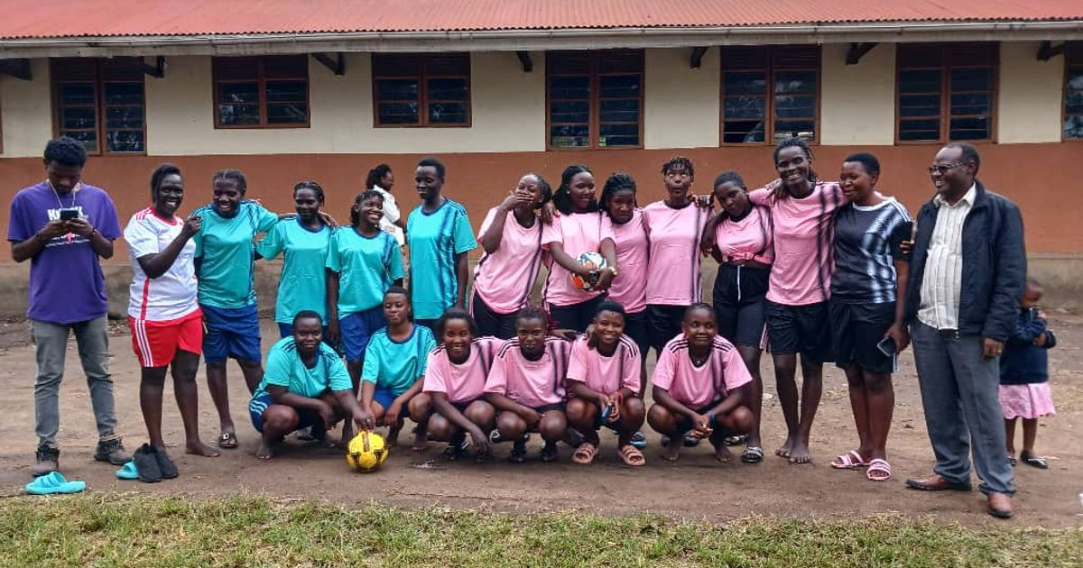 Deshalb-bekam-ein-Frauenfu-ball-Projekt-einen-Preis-vom-Au-enministerium