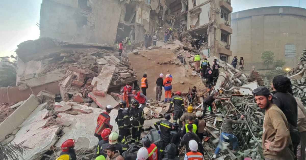 Neue-Luftangriffe-Israels-im-Libanon-Mehr-als-180-Tote