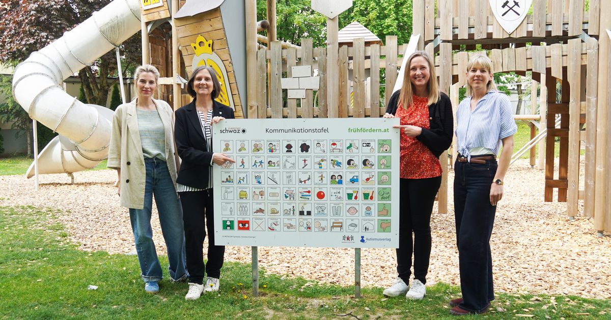 Neue-Tafeln-in-Schwaz-Spielpl-tze-sprechen-alle-Sprachen