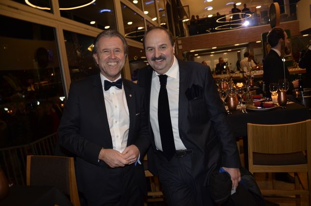 Thomas Schreiner (Laurent & Perrier) mit dem bekannten Koch Johann Lafer (r.).
