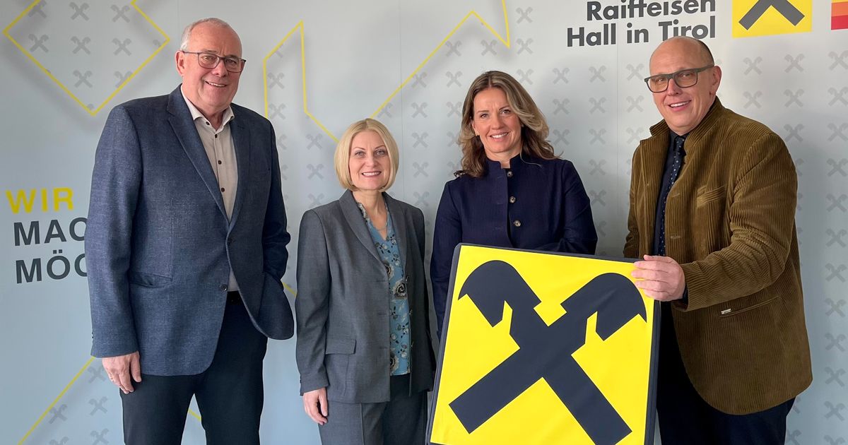 Dreiervorstand-mit-zwei-Frauen-neues-F-hrungsteam-bei-Raiffeisen-Regionalbank-Hall