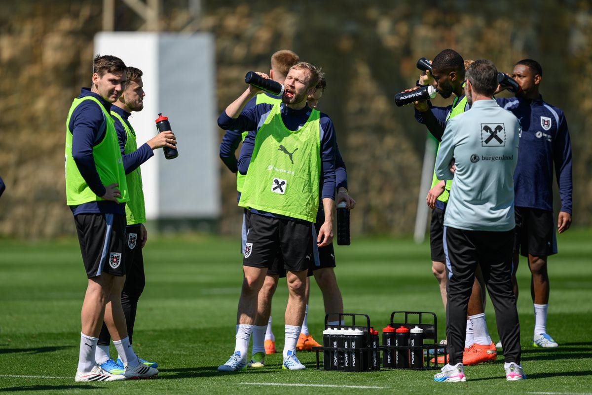ÖFB-Verteidiger vom Teamcamp abgereist, Adduktorenprobleme bei Lawal