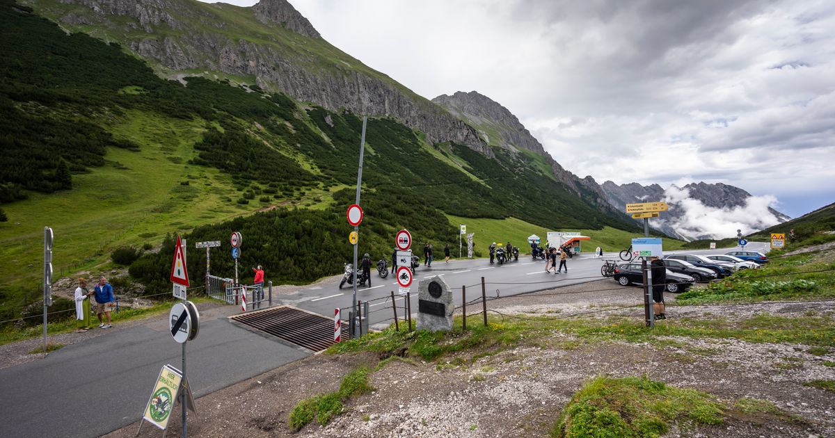 Nach-1100-Arbeitsstunden-Hahntennjoch-in-wenigen-Tagen-wieder-befahrbar